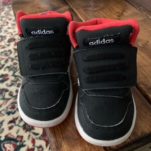 Toddler boy’s shoes